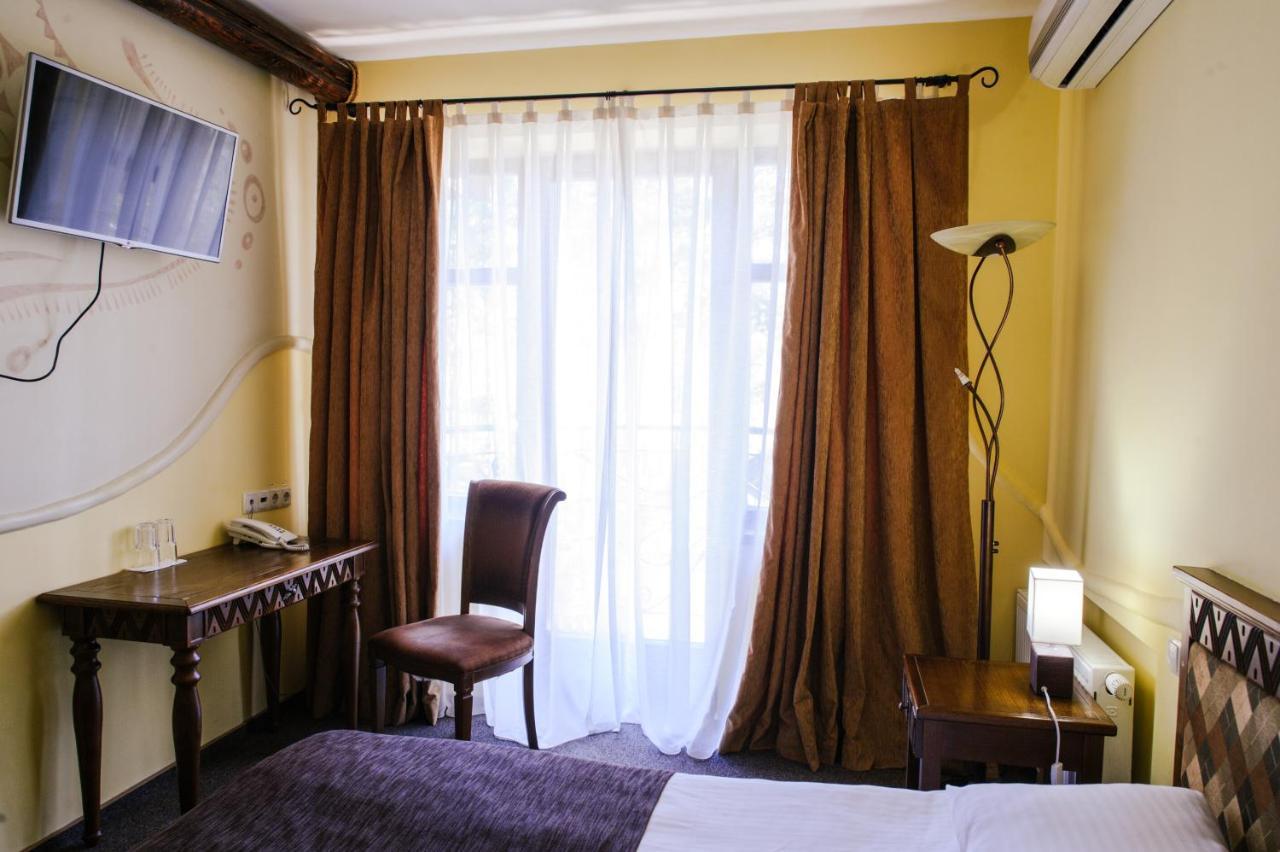 Трипільське Сонце Hotel Podgortsy  Екстериор снимка