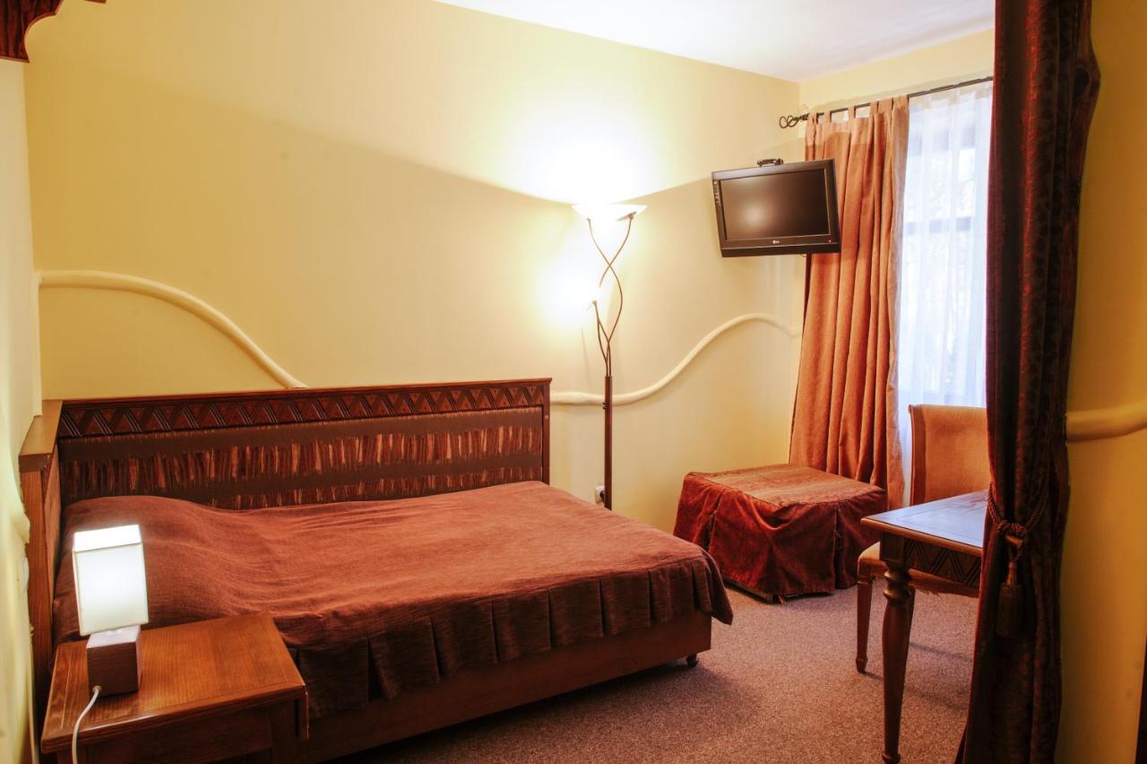 Трипільське Сонце Hotel Podgortsy  Екстериор снимка